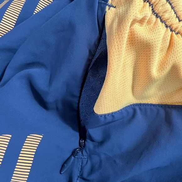 NWT ADIDAS Grey Yellow Molten Lava 8" Guru Shorts (S) - Picture 6 of 7